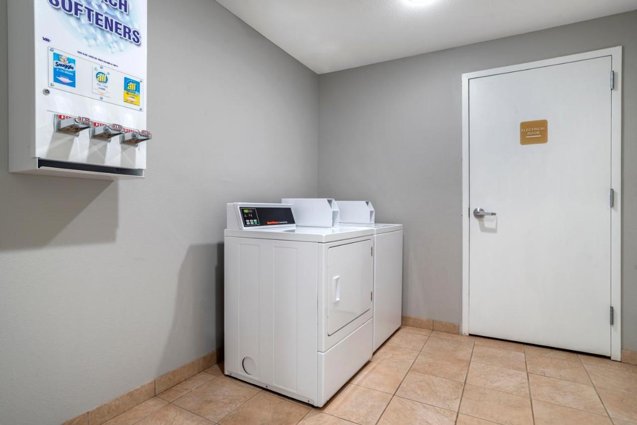 Quality Inn & Suites Demopolis Exteriör bild