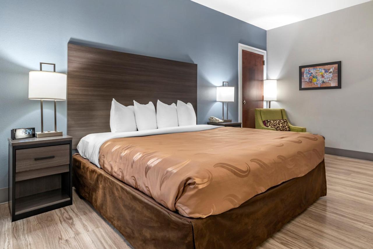 Quality Inn & Suites Demopolis Exteriör bild