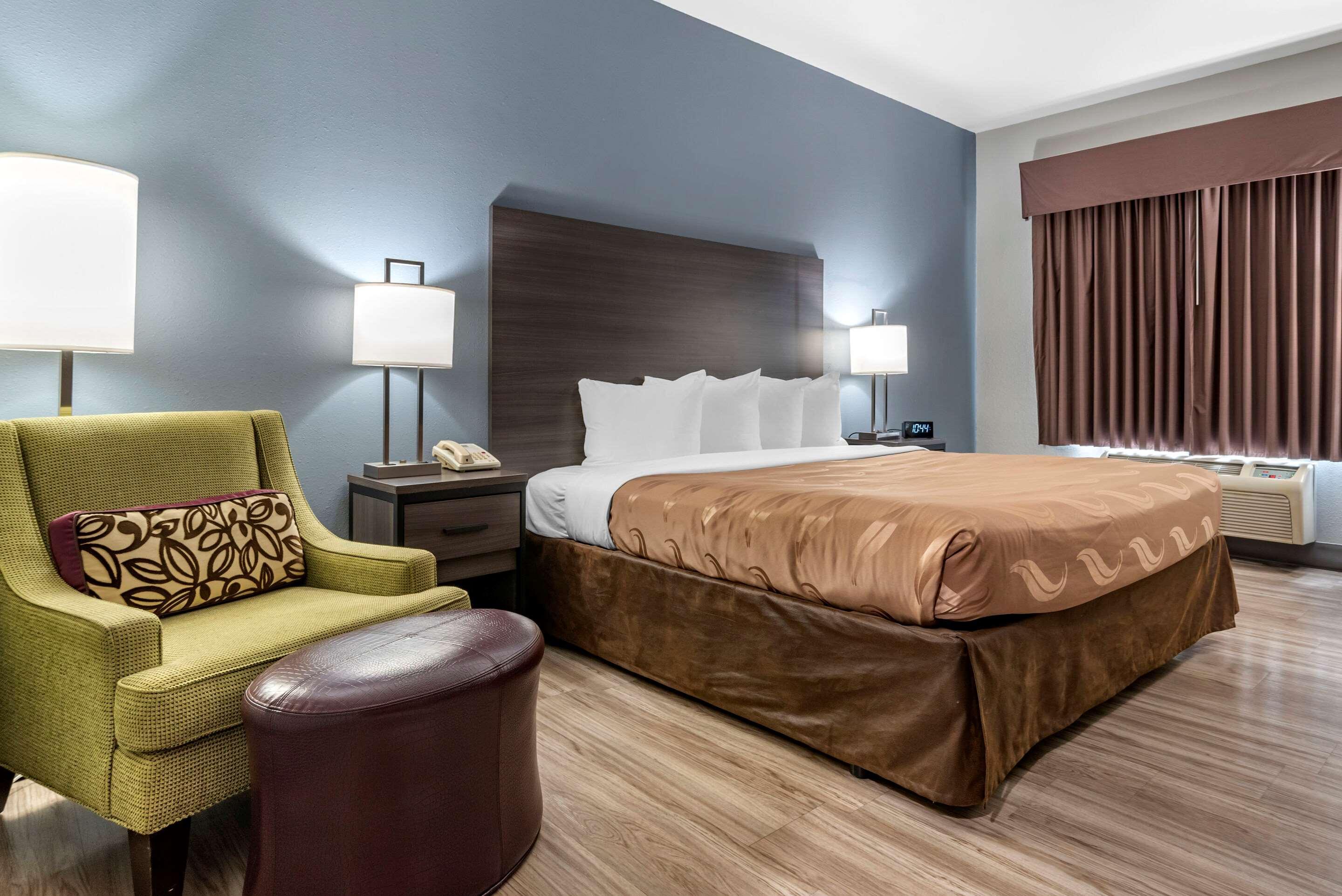 Quality Inn & Suites Demopolis Exteriör bild