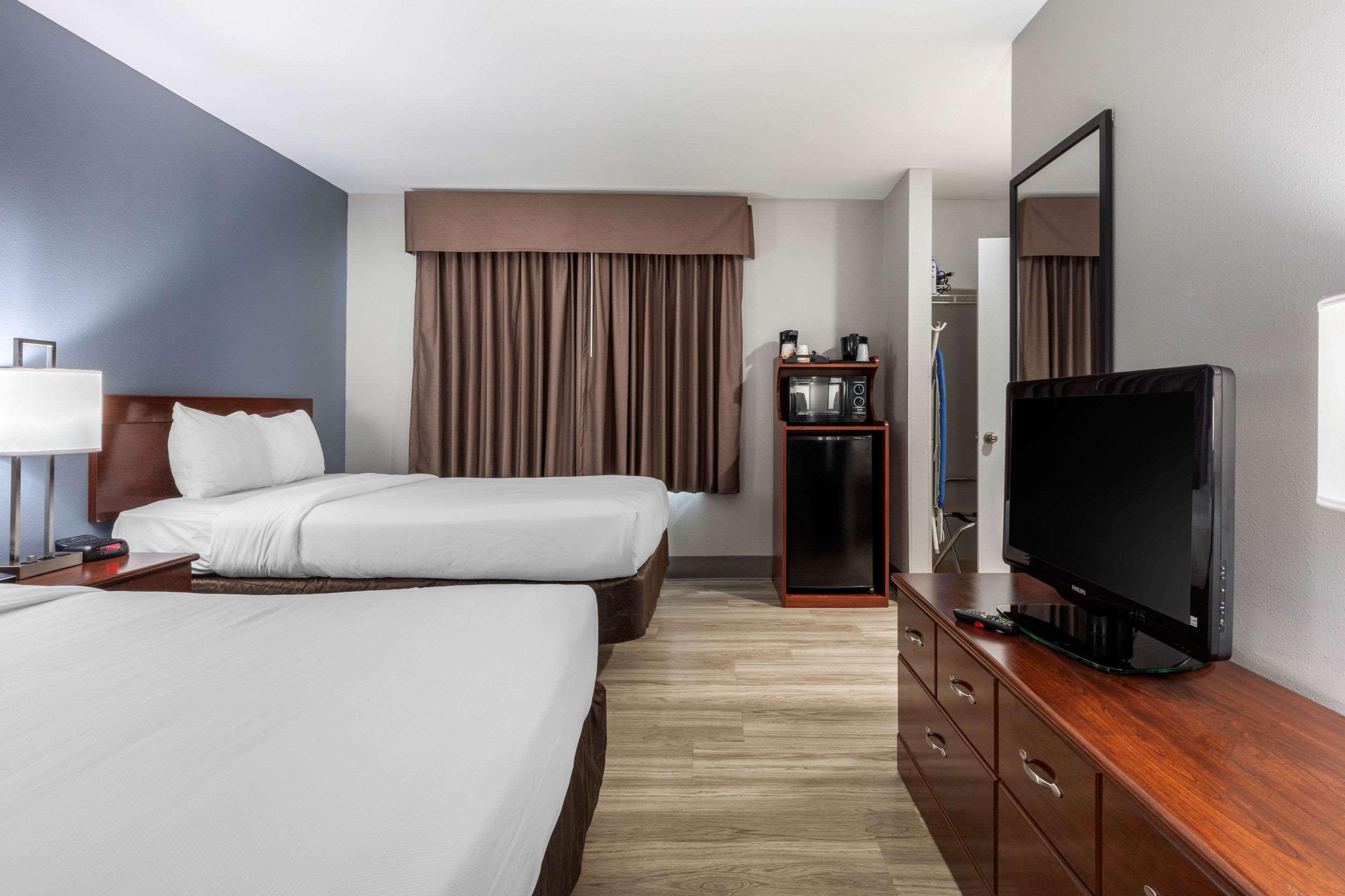 Quality Inn & Suites Demopolis Exteriör bild