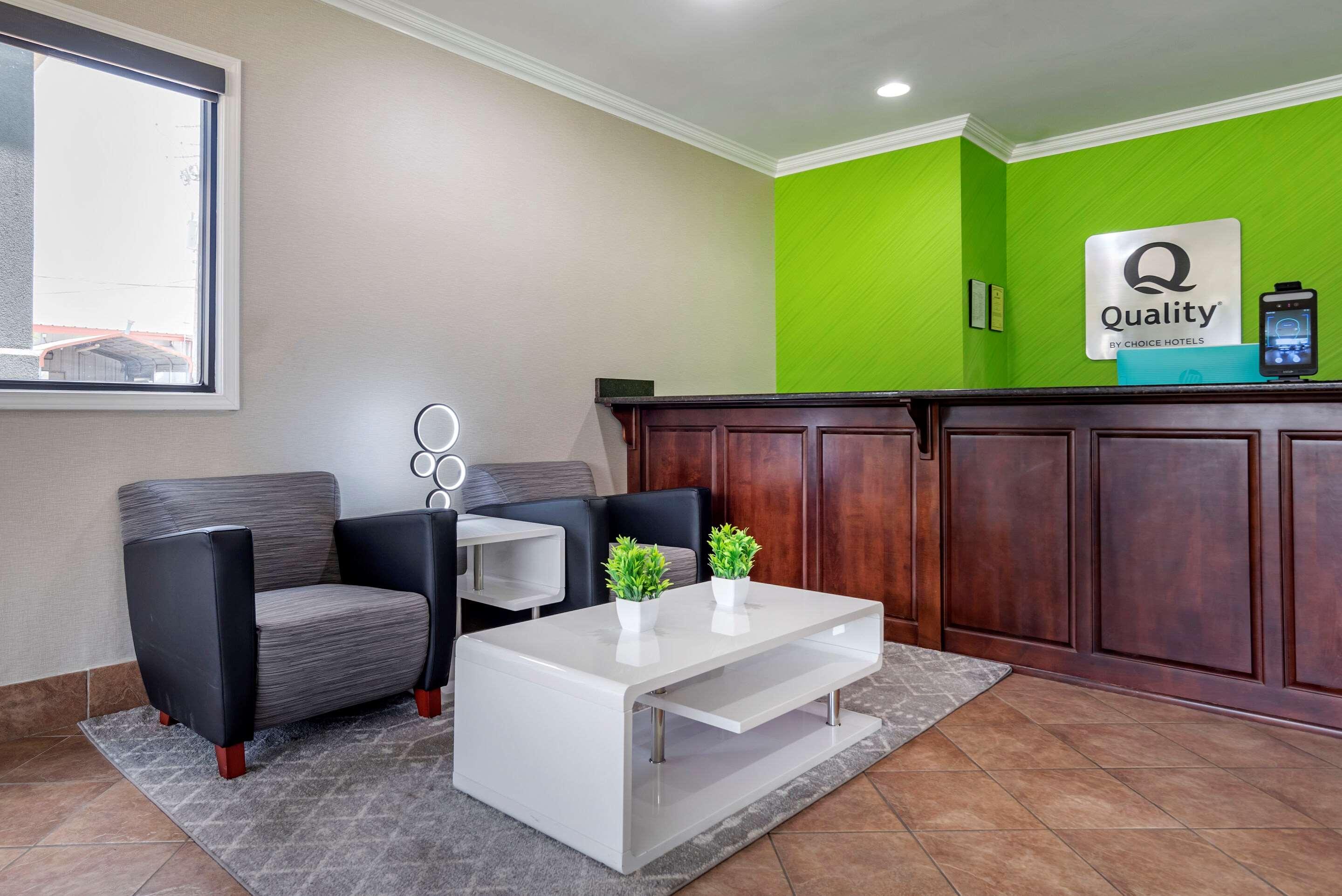 Quality Inn & Suites Demopolis Exteriör bild
