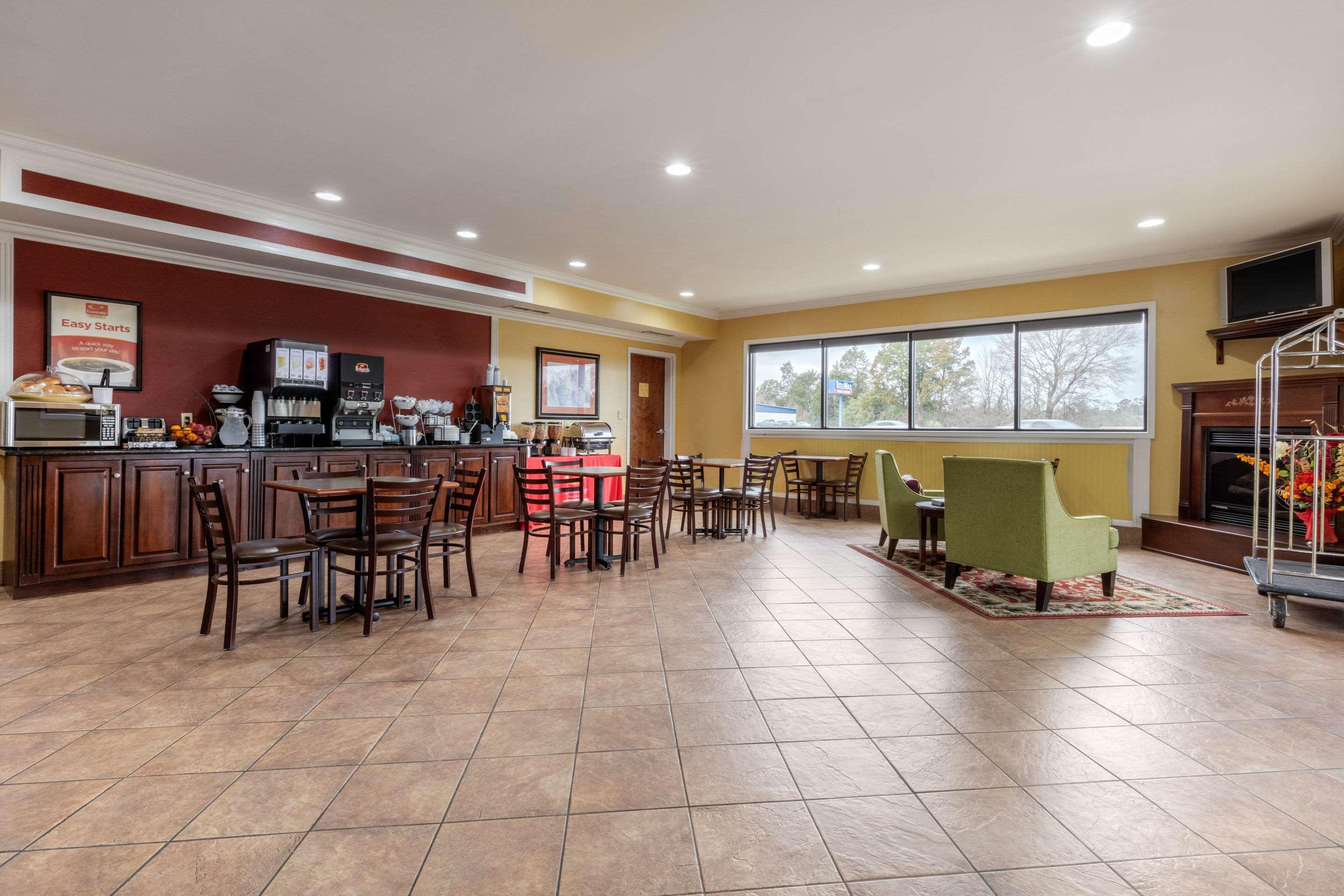 Quality Inn & Suites Demopolis Exteriör bild
