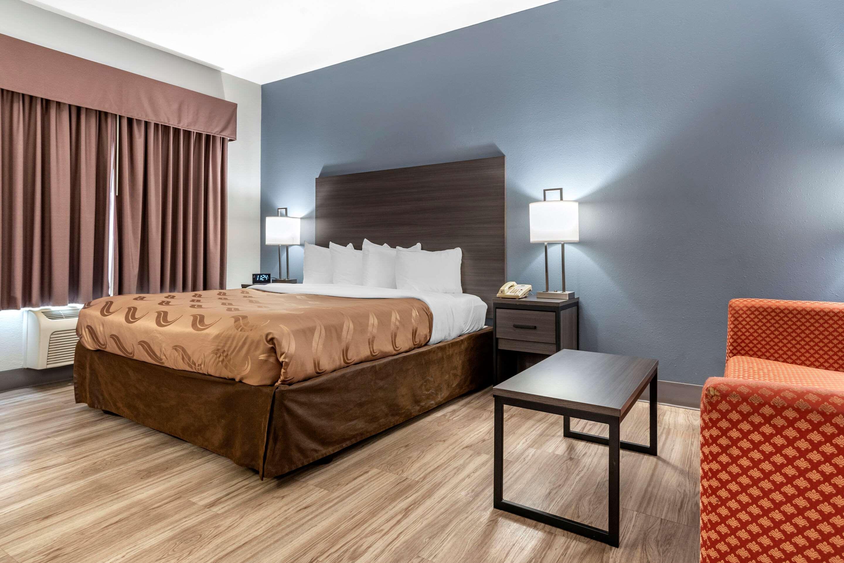 Quality Inn & Suites Demopolis Exteriör bild
