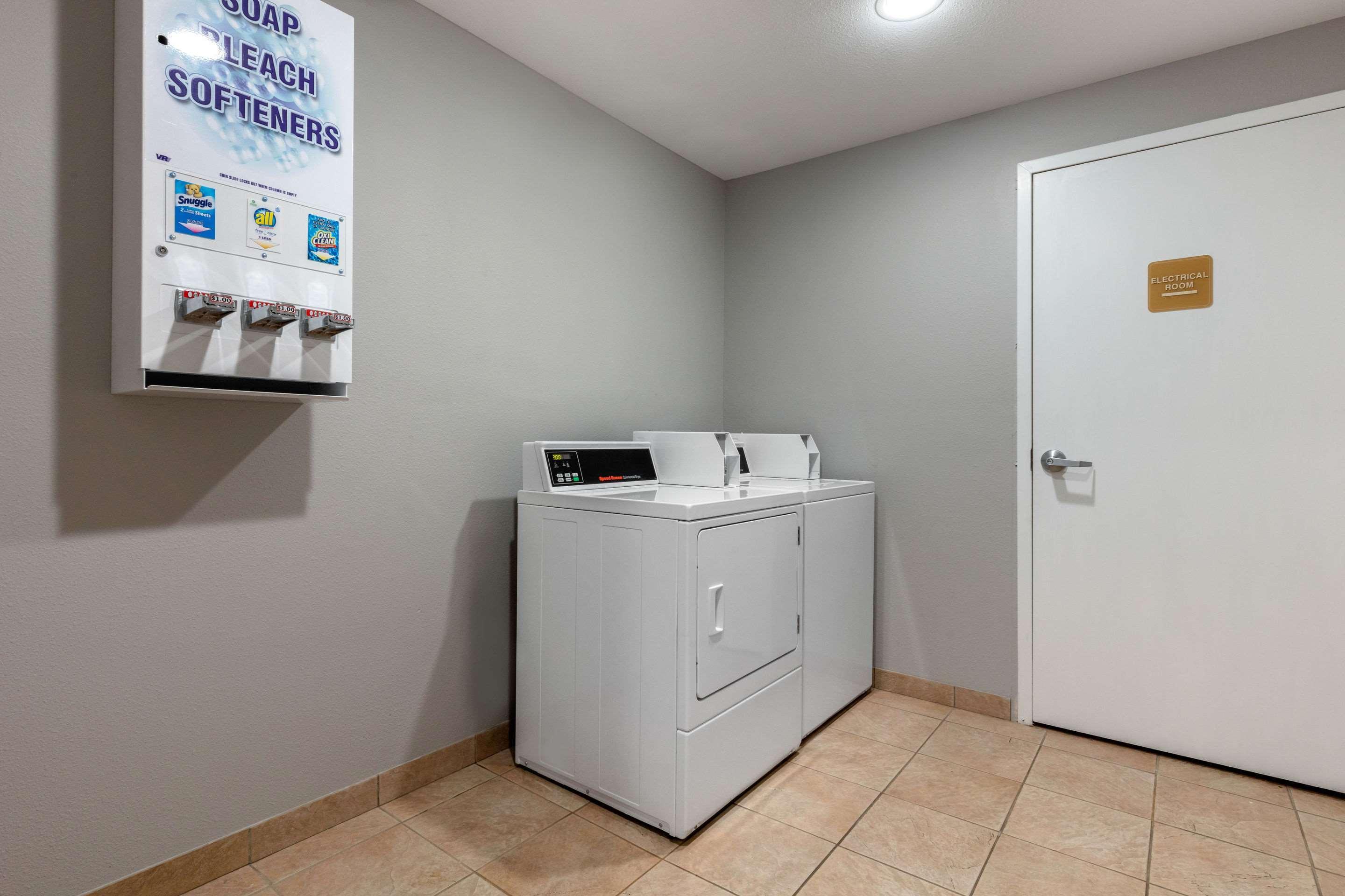 Quality Inn & Suites Demopolis Exteriör bild