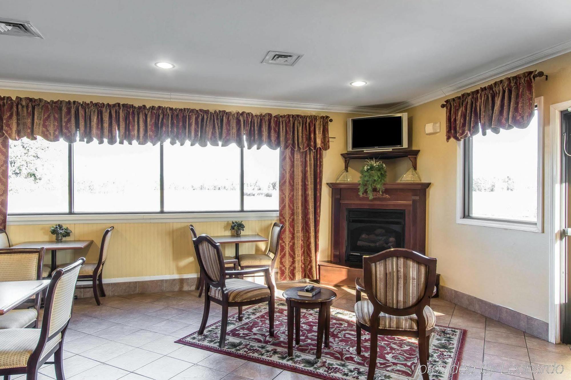 Quality Inn & Suites Demopolis Exteriör bild