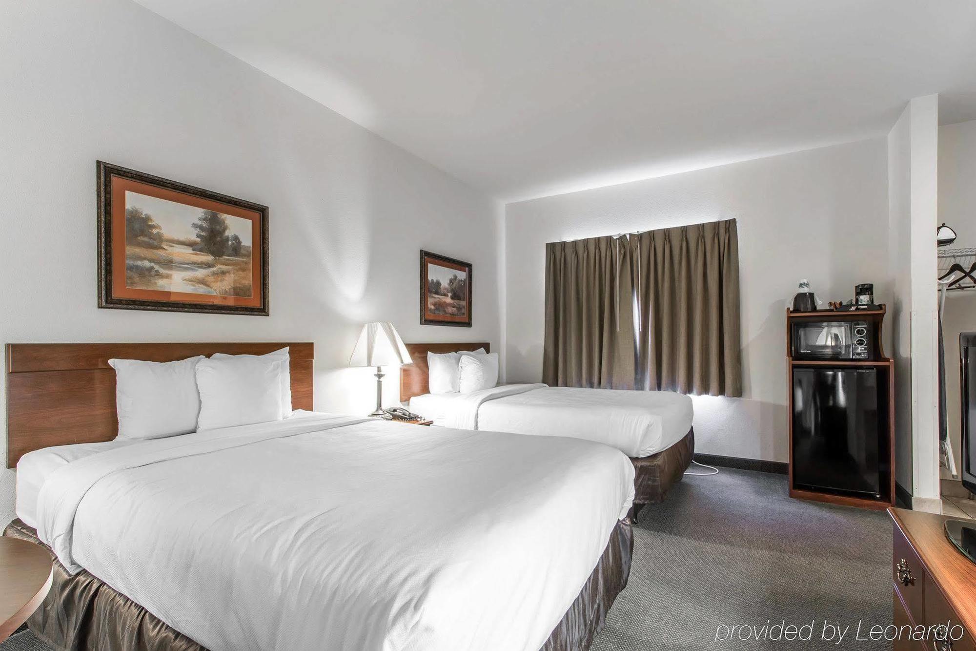 Quality Inn & Suites Demopolis Exteriör bild